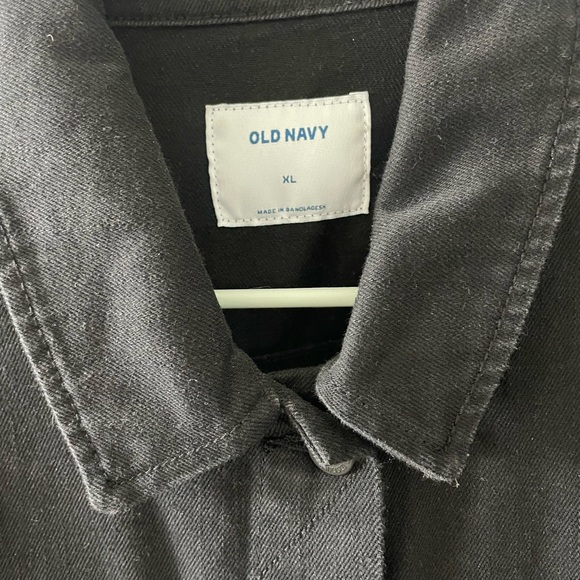 Women’s old navy black denim jacket - Picture 3 of 3